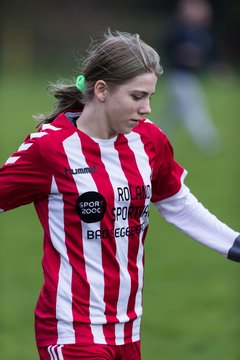 Bild 209 - wBJ TuS Tensfeld - SV Fortuna St. Juergen